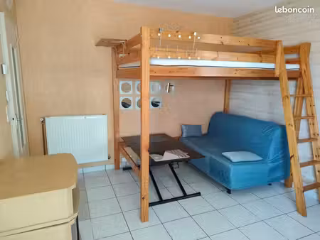 location appartement t1 plein centre de montaigu vendée