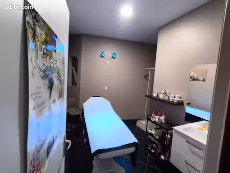 location local commercial