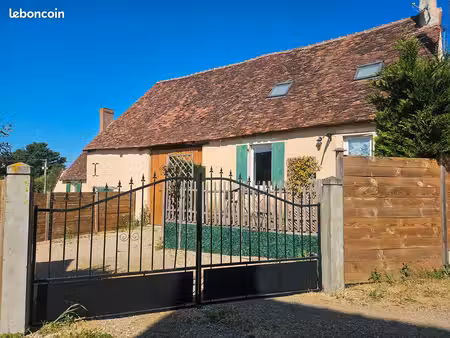 loue maison rénové avec garage et jardin