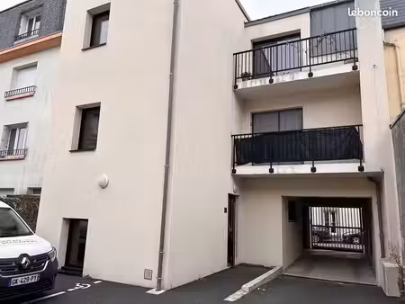 bureaux 48 m² quimper