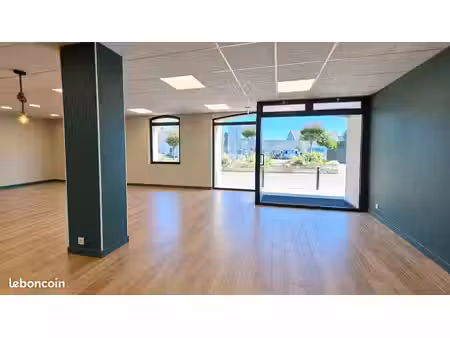 local commercial 75 m² la foret fouesnant