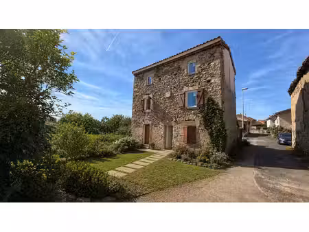 lezoux - maison 98 m² entièrement rénovée - 3 chambres - terrain