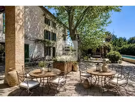 elégant mas provençal – un art de vivre entre authenticité et élégance