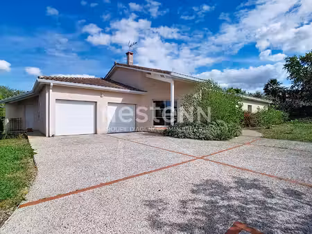 a vendre - maison d'architecte de 187 m² - 5 pièces - double garage -sainte foy de peyroli
