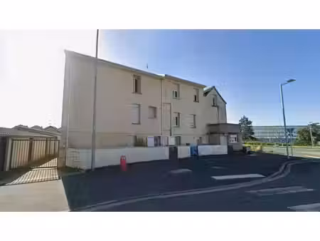 appartement 2 pièces à louer à châtellerault - quartier ozon