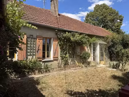 maison de village - 90m ²