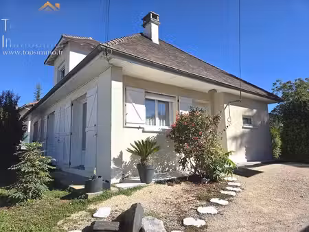 maison de plain-pied avec jardin clos  au calme et proche du centre-ville