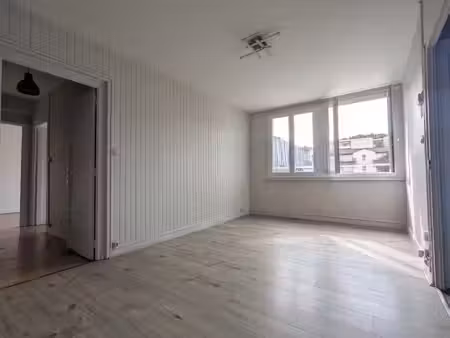 location appartement 3 pièces 56 m² à clermont-ferrand (63100)