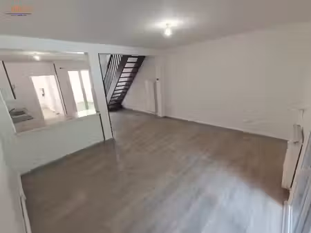 location maison 3 pièces 75 m² à amiens (80000)