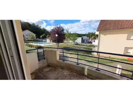 appartement f2 avec terrasse et parking !