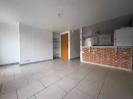appartement le neubourg 3 pièce(s)