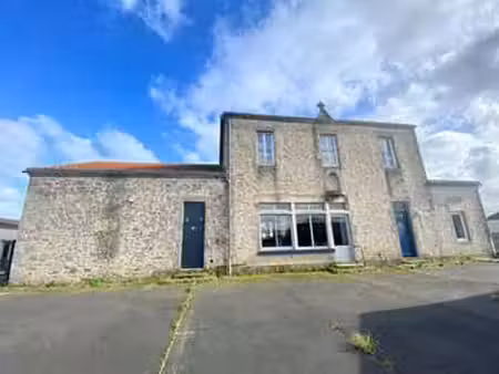 vente immeuble à la bruffière (85530) : à vendre / 273m² la bruffière