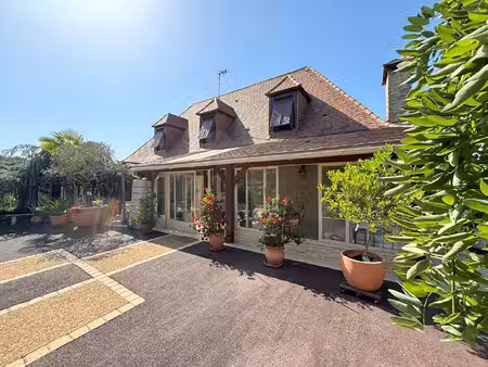 maison chancelade 200 m2 sur sous sol avec parc arboré clos