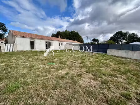 maison de plain-pied 2 chambres avec extérieur la garnache