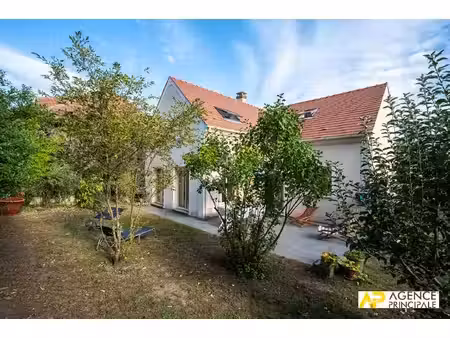 maison le mesnil le roi 202 m2
