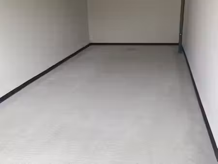 garage fermé à louer à braine-l'alleud