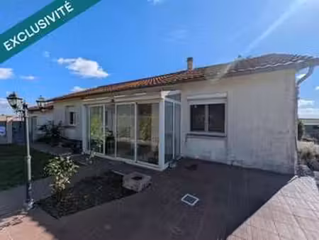 vente maison à prahecq (79230) : à vendre / 103m² prahecq