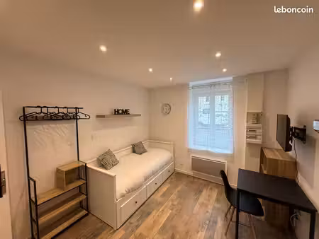 studio meublé refait à neuf à falaise ( machine à laver  tv  cuisine équipée...)
