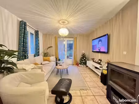 villa 3 pièces 68 m²