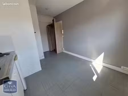 appartement 1 pièce 12 m²