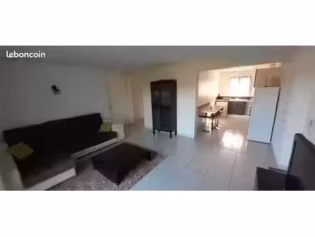 a louer - appartement joyeuse
