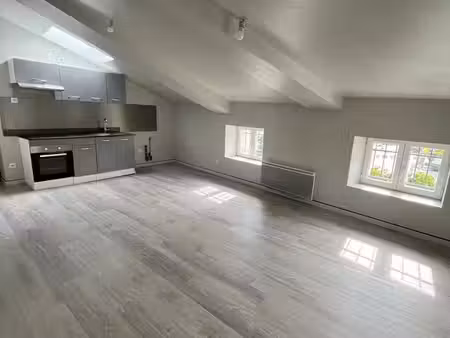 t3 mansardé 54 m² – soual – exposition sud – disponible en décembre 2026