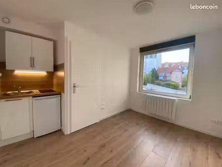 studio 1 pièce 12 m²