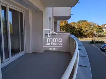 appartement t2 avec balcon et parking