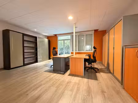local pro 55 m² avec terrasse & jardin - parking -nanterre