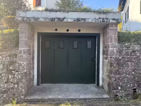 garage à louer proche des rues piétonnes