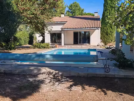 coup de coeur pour cette villa d'architecte et son grand ter