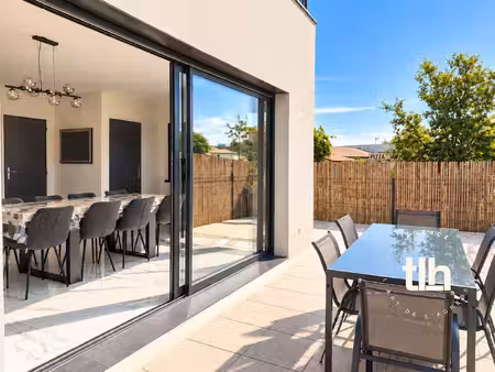 a vendre - saint bres - villa 95m2 sur 200m2 de terrain