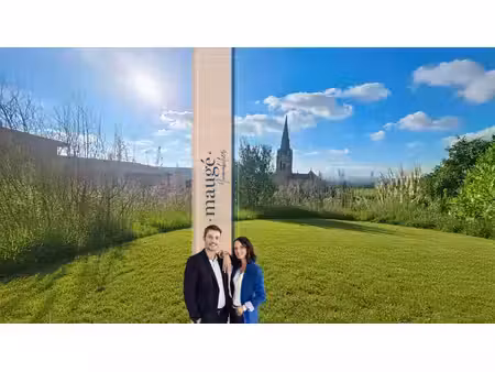 terrain - libre constructeur - au cœur du village - au calme absolu