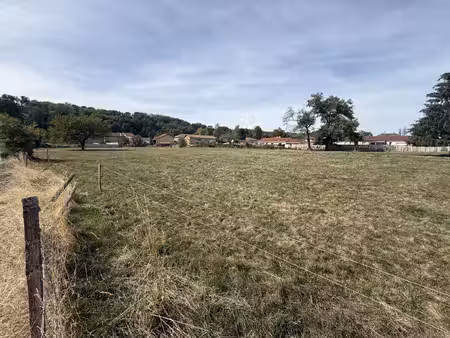 terrain 554m2 - champier