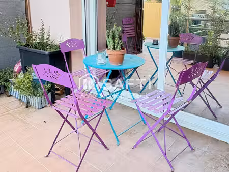 appartement/maison avec terrasse  cave et parking