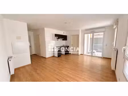 t2 43 m² avec loggia et parking en sous-sol