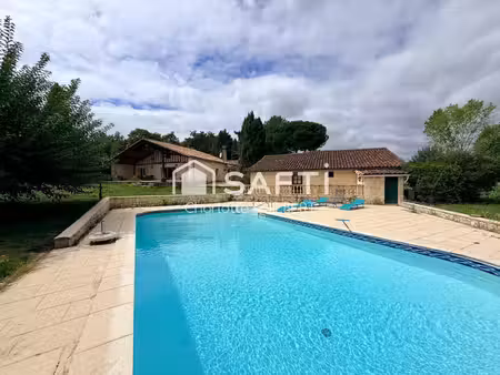maison de 185 m² avec piscine et 1 hectare