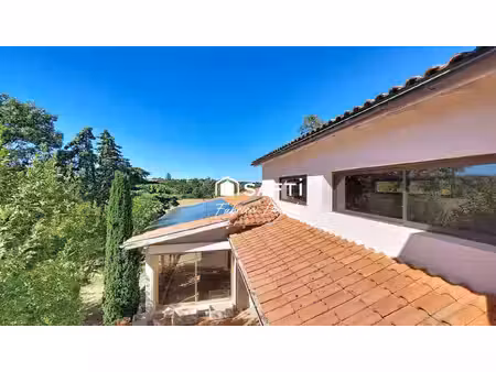 maison traditionnelle - 9 pièces - 276 m²