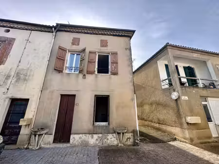 opportunité rare au cœur du gers – immeuble à fort potentiel sur le chemin de compostelle