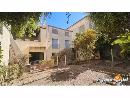 maison de ville avec grand terrain