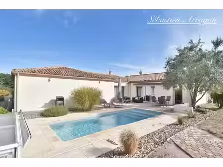 pujols (47)-188 m² de confort et d’espace  4 chambres  piscine et triple garage
