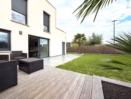 maison individuelle 99m²  4 ch  jardin et garage