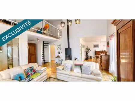 grande maison 5 pièces 135 m2 sur terrain piscinable