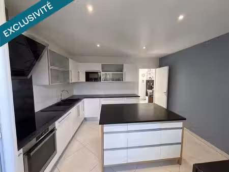 pavillon de 150m² avec 4 chambres
