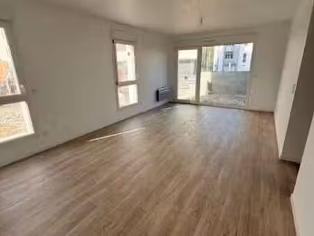 vente appartement 2 pièces à l'huisserie (53970) : à vendre 2 pièces / 45m² l'huisserie