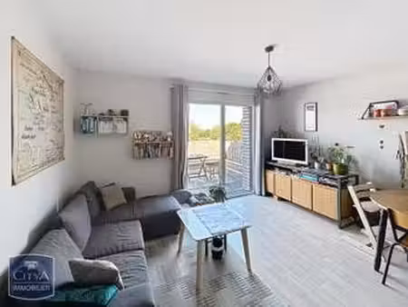 location appartement 3 pièces meublé à auray (56400) : à louer 3 pièces meublé / 56m² aura