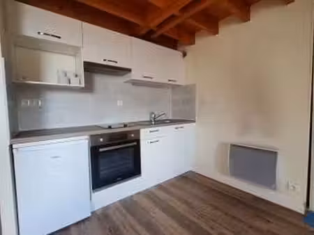 location appartement t1 à pontivy (56300) : à louer t1 / 35m² pontivy