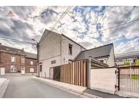 maison avec garage et jardin
