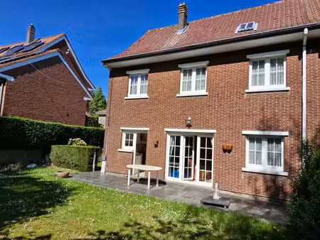 maison 3 chambres dans un quartier calme et verdoyant