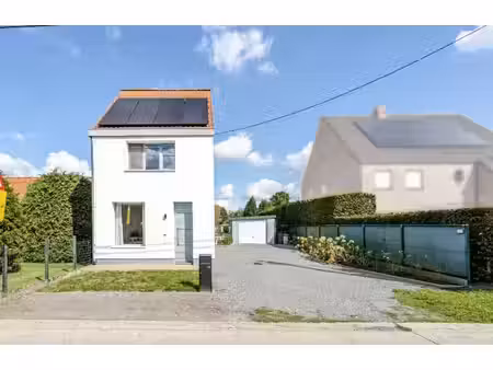 knap gerenoveerde instapklare hob op 445m² aan de stadsrand